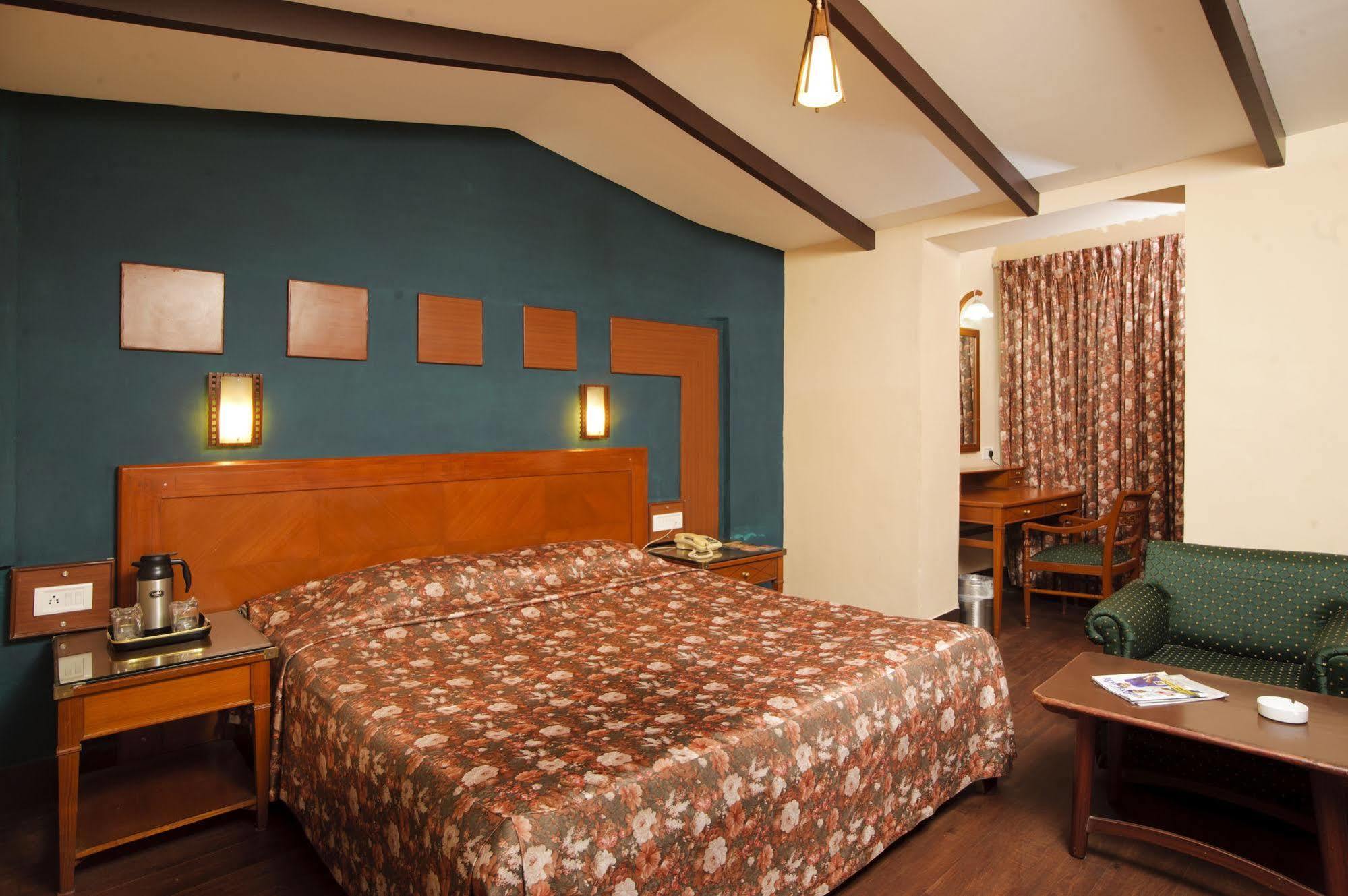 Hotel Jai Kodaikanal Bagian luar foto